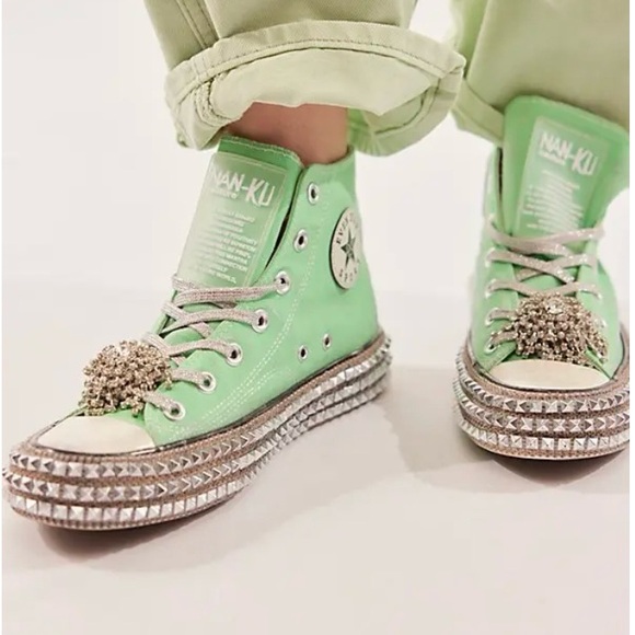 NWT Nan-Ku Cruise Women's Cruise Studded Mint Studded Hi Top Sneakers Size 37 - Picture 1 of 11